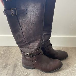 LIFE STRIDE wide calf boots